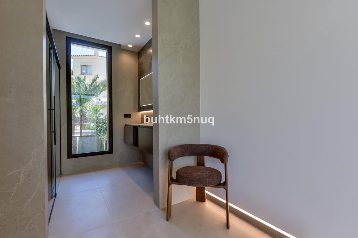 Chalet de 4 habitaciones en Altea en venta - 2.795.000 € (Ref: 9363913)