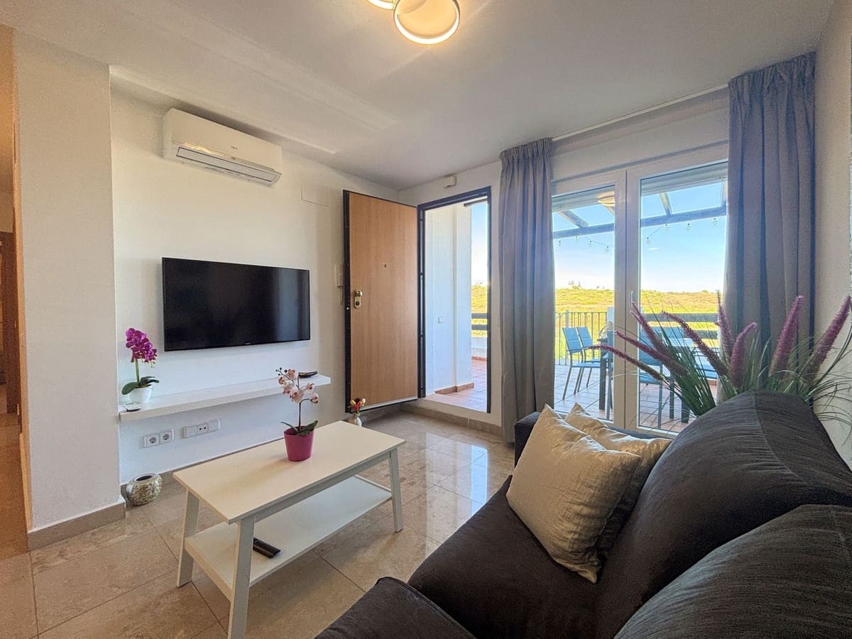 2 bedroom Apartment for sale in La Duquesa / Puerto de la Duquesa - € 240,000 (Ref: 9363918)