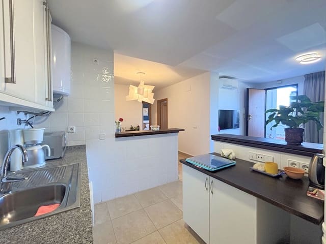 2 soveværelse Lejlighed til salg i La Duquesa / Puerto de la Duquesa, Manilva - € 240.000 (Ref: 9363918)