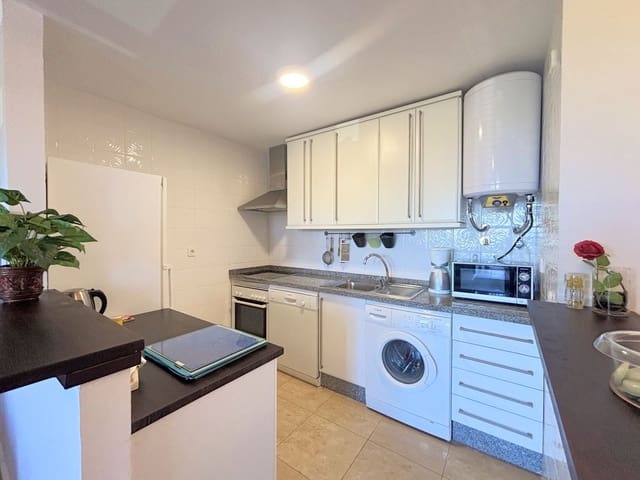 2 soveværelse Lejlighed til salg i La Duquesa / Puerto de la Duquesa, Manilva - € 240.000 (Ref: 9363918)