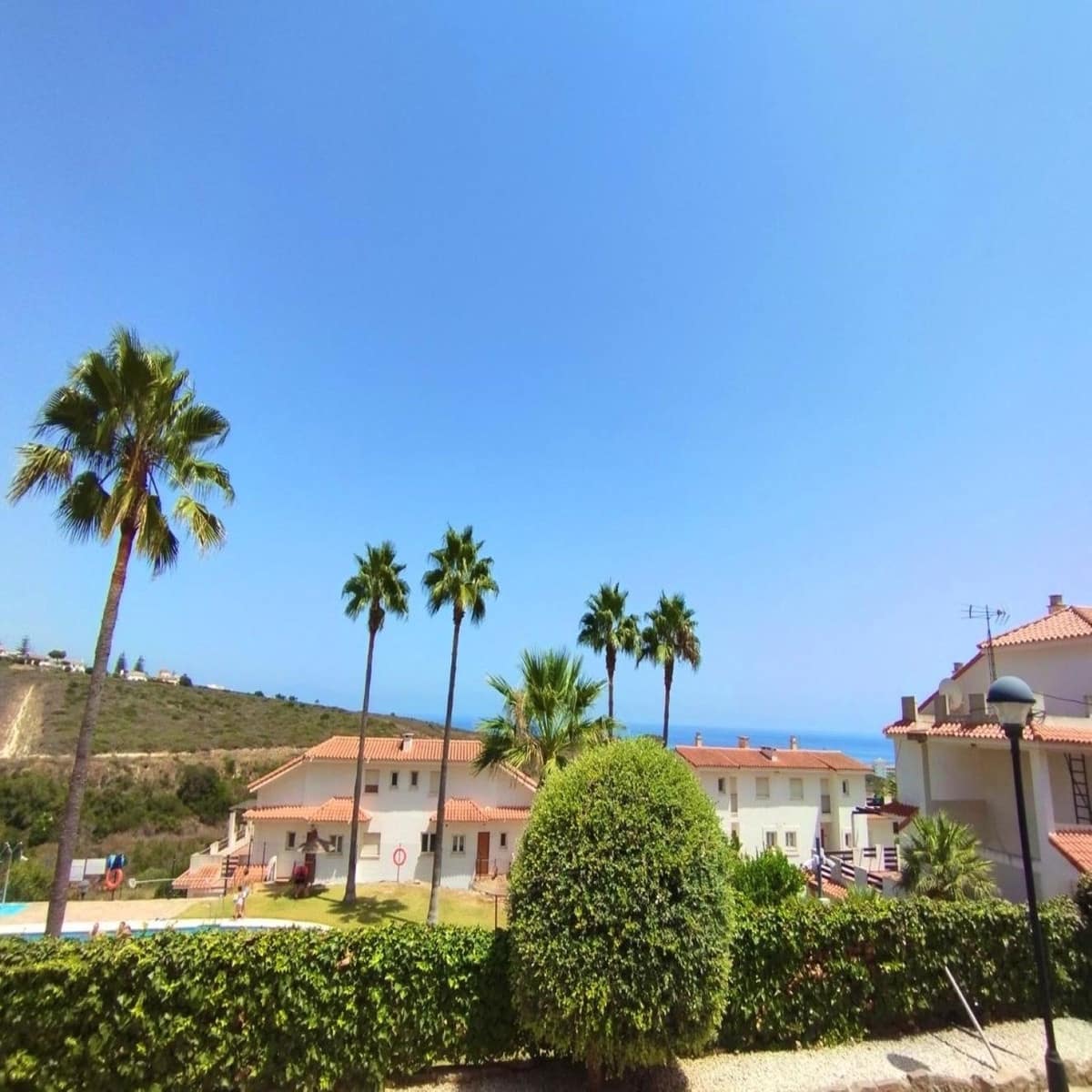 2 bedroom Apartment for sale in La Duquesa / Puerto de la Duquesa - € 240,000 (Ref: 9363918)