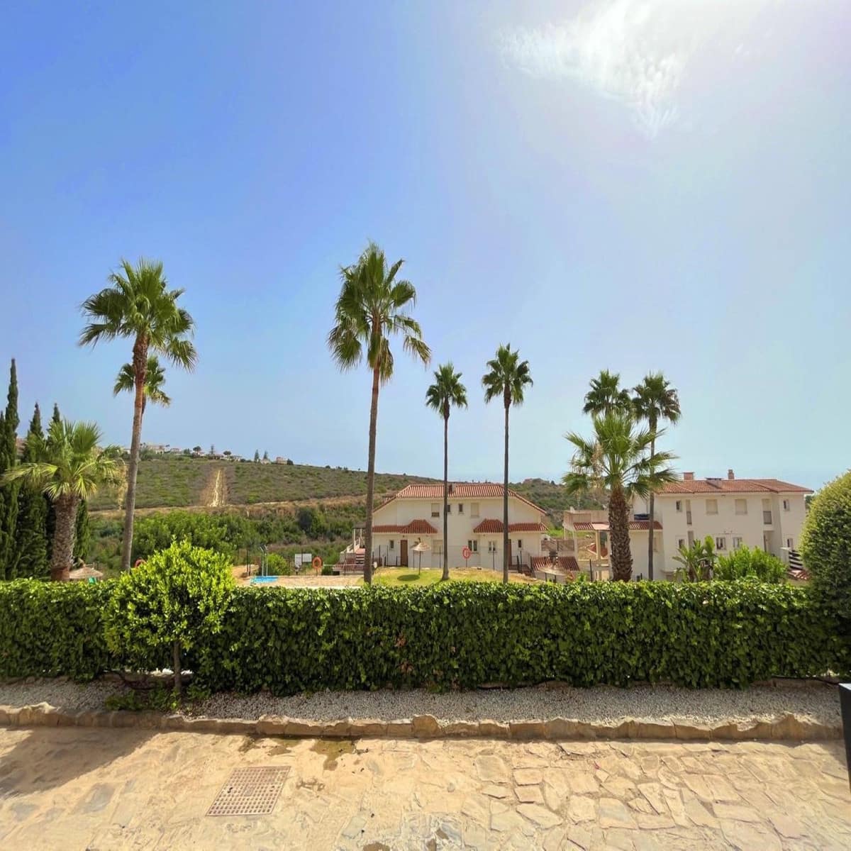 2 bedroom Apartment for sale in La Duquesa / Puerto de la Duquesa - € 240,000 (Ref: 9363918)