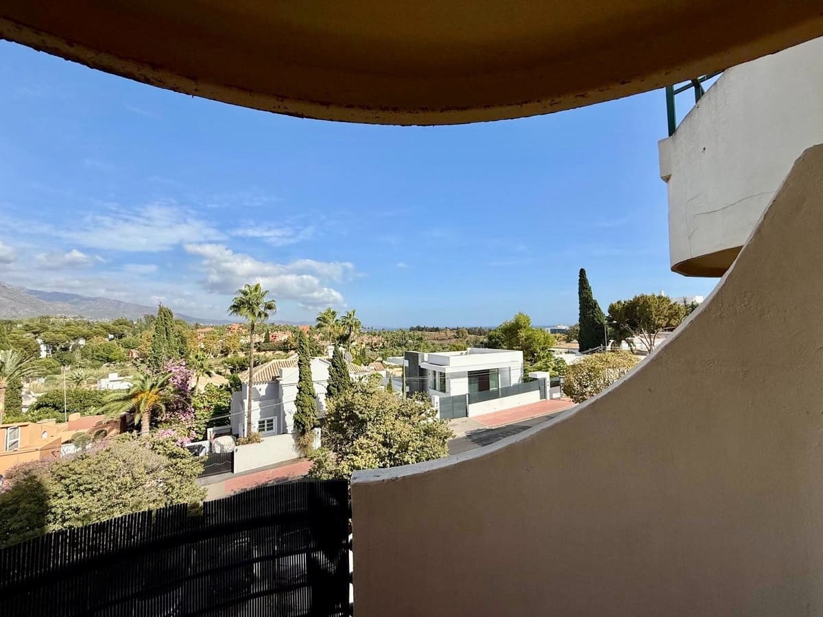 2 quarto Apartamento para venda em Nueva Andalucia - 400 000 € (Ref: 9363923)