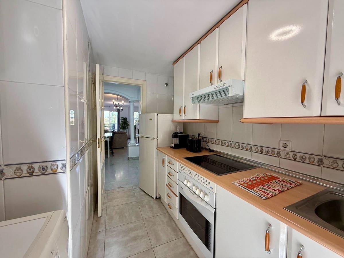 2 quarto Apartamento para venda em Nueva Andalucia - 400 000 € (Ref: 9363923)