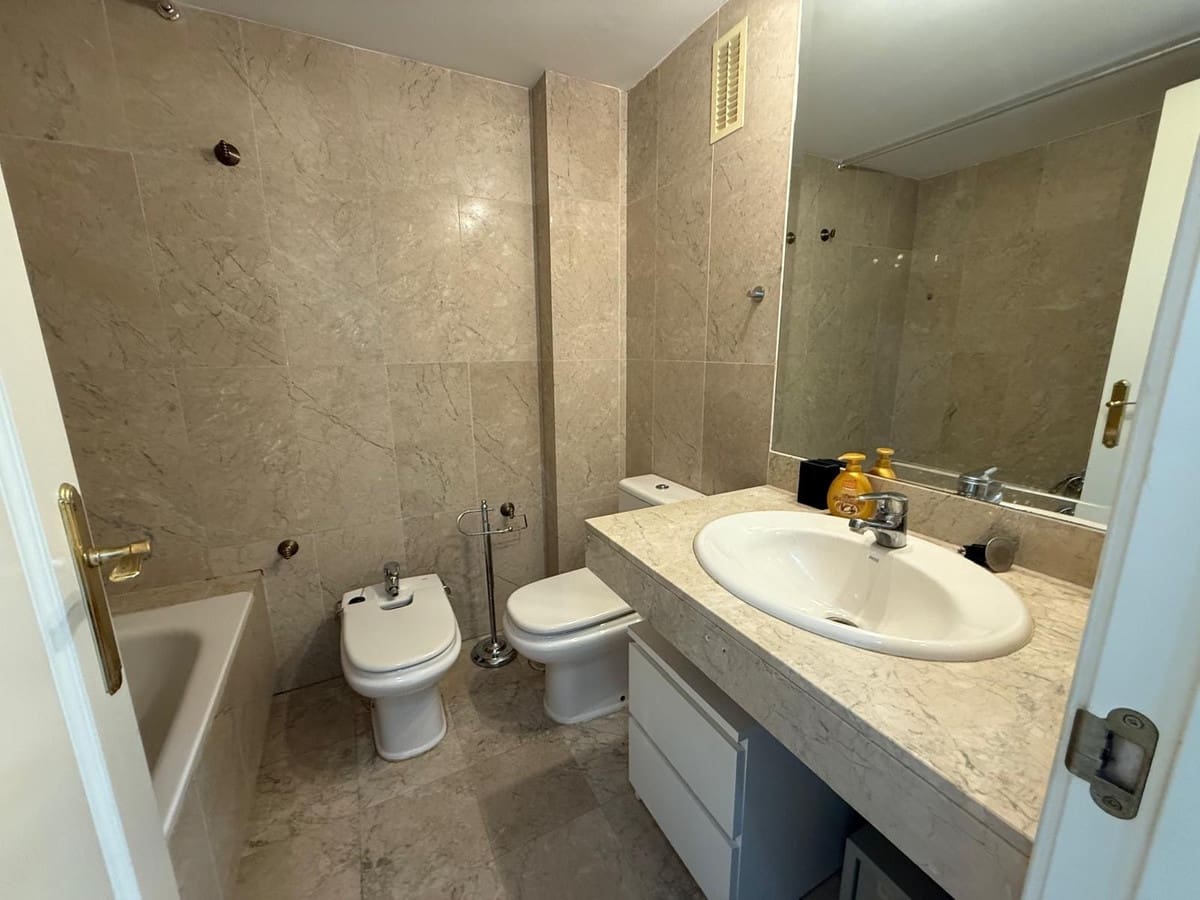 2 quarto Apartamento para venda em Nueva Andalucia - 400 000 € (Ref: 9363923)