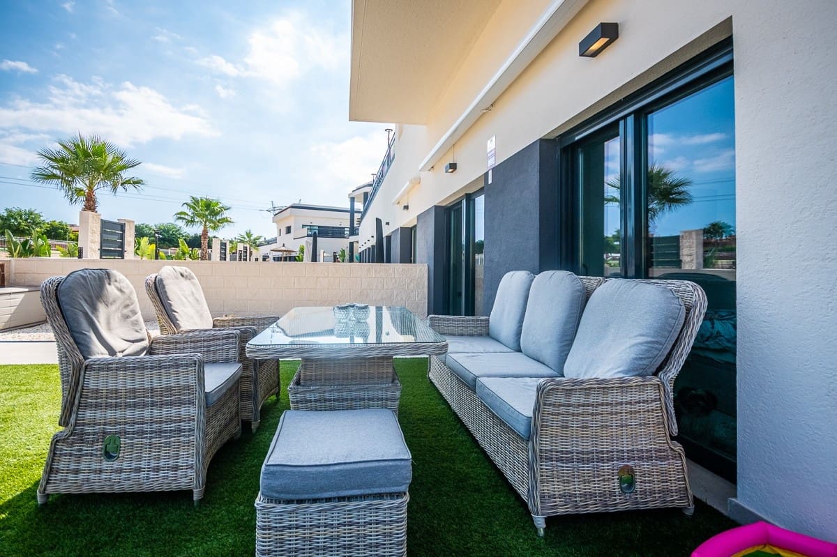 2 bedroom Apartment for sale in Lo Crispin - € 229,000 (Ref: 9363928)