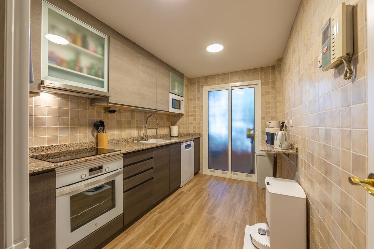 2 quarto Apartamento para venda em Estepona - 530 000 € (Ref: 9363931)