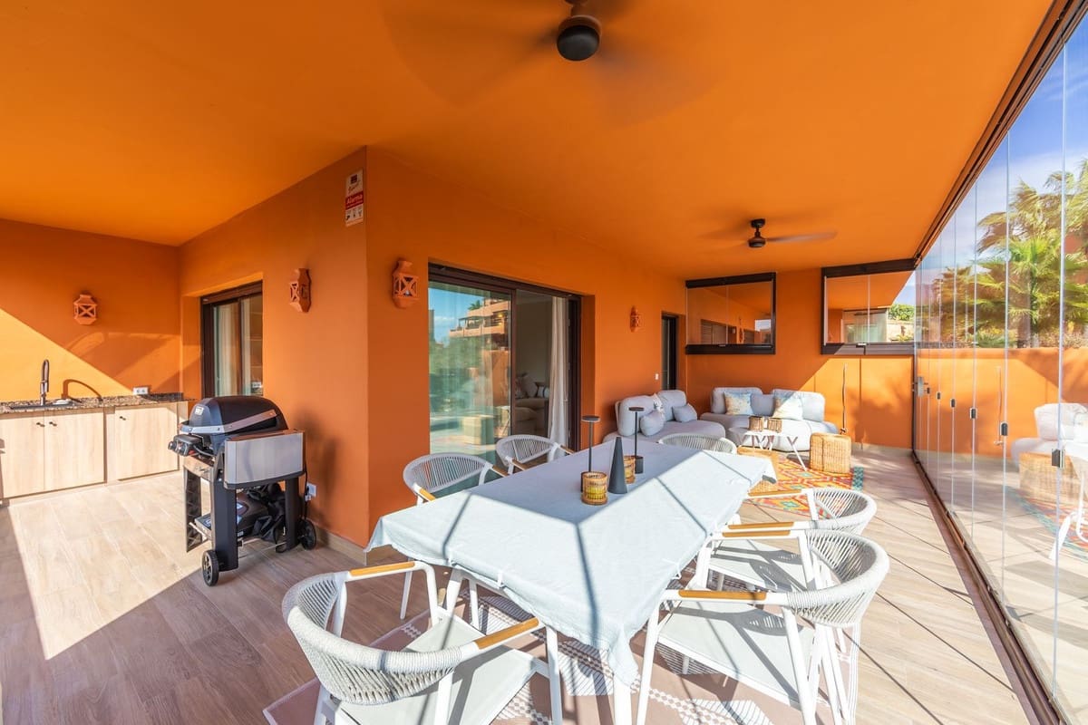 2 quarto Apartamento para venda em Estepona - 530 000 € (Ref: 9363931)