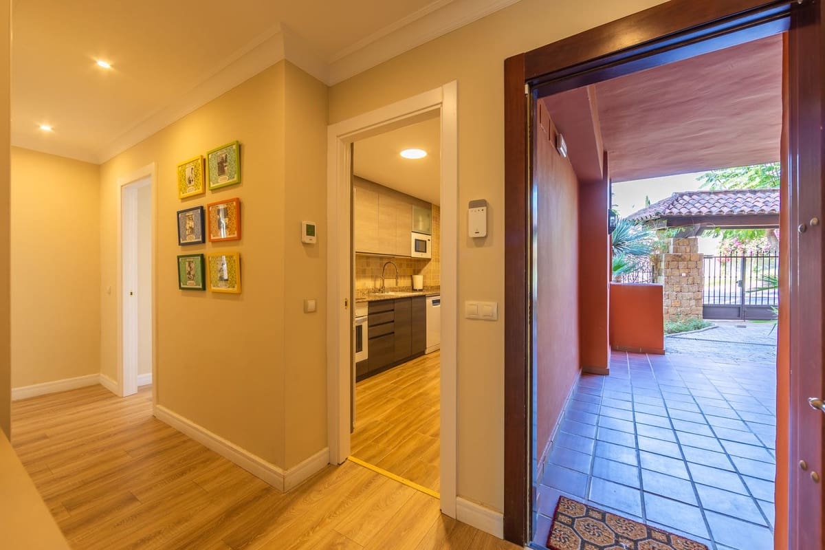 2 quarto Apartamento para venda em Estepona - 530 000 € (Ref: 9363931)