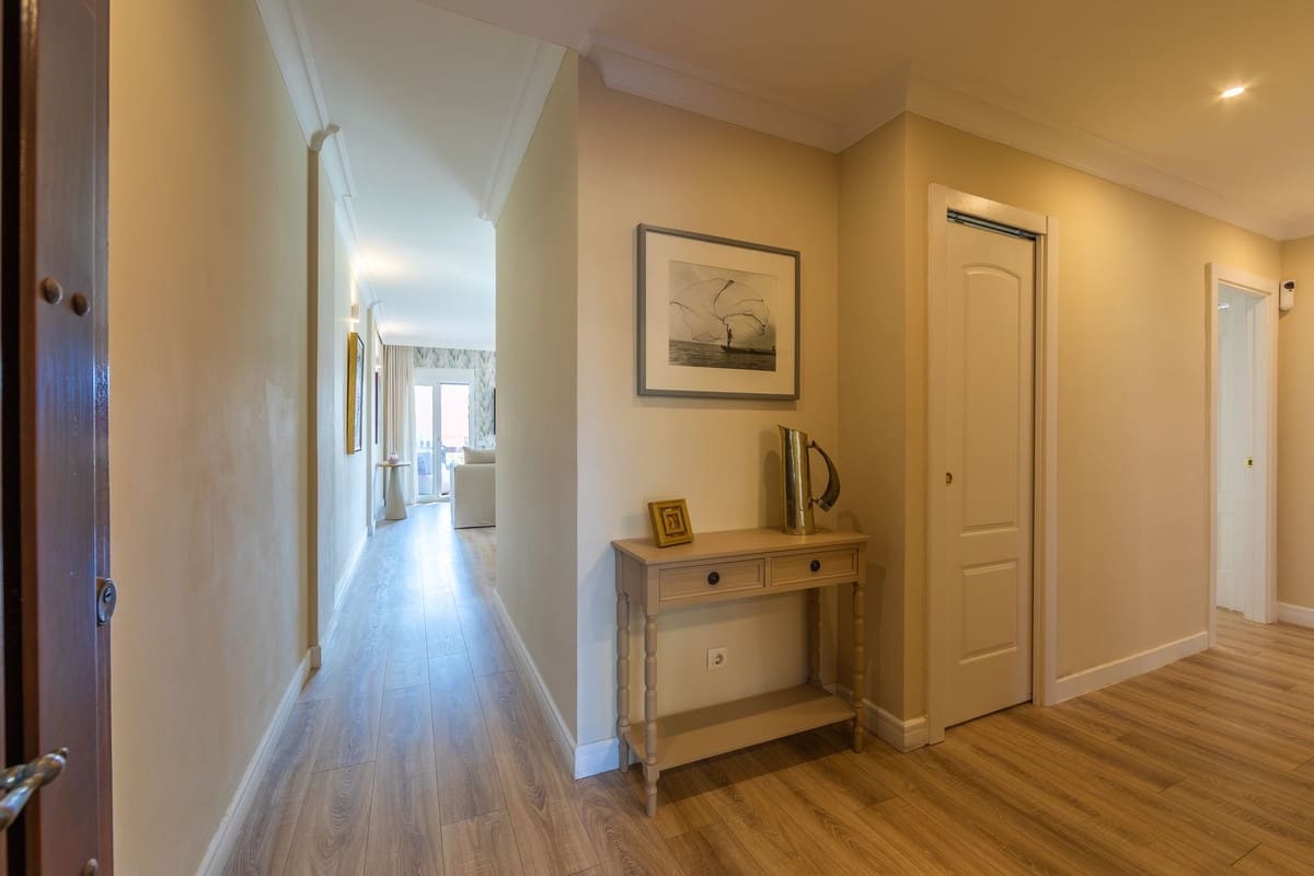 2 quarto Apartamento para venda em Estepona - 530 000 € (Ref: 9363931)