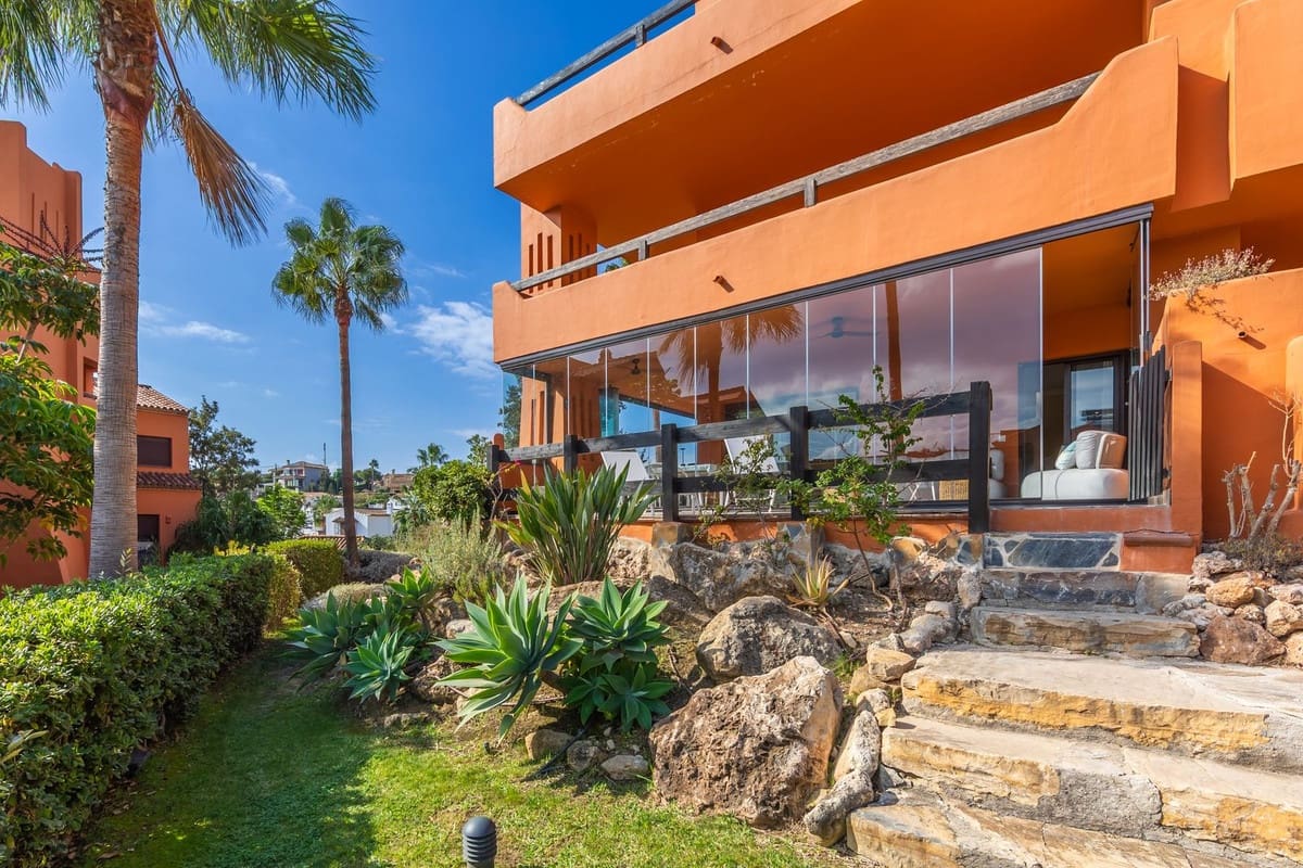 2 quarto Apartamento para venda em Estepona - 530 000 € (Ref: 9363931)