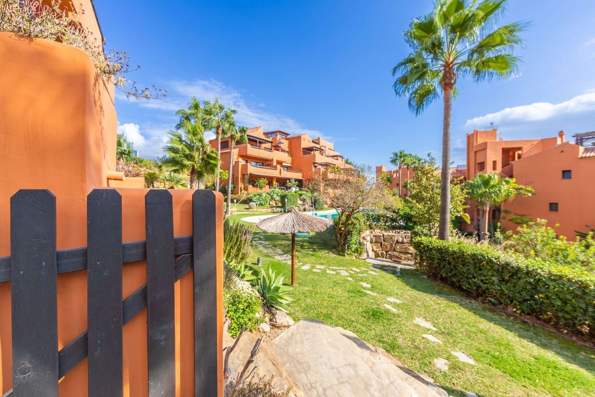 2 quarto Apartamento para venda em Estepona - 530 000 € (Ref: 9363931)