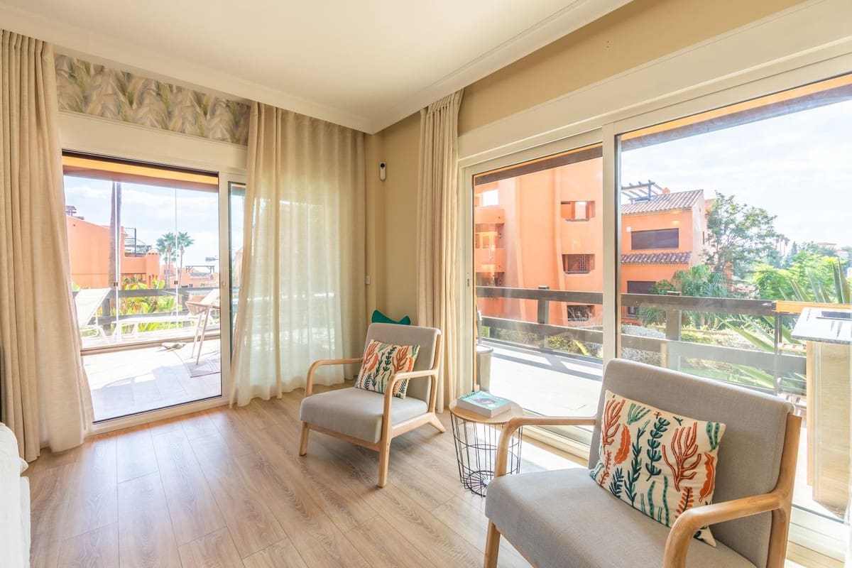 2 quarto Apartamento para venda em Estepona - 530 000 € (Ref: 9363931)