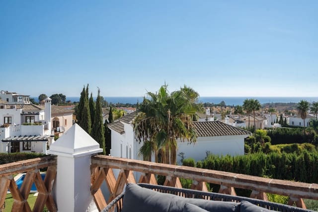 4 bedroom Villa for sale in Parque Central, Estepona - € 1,690,000 (Ref: 9363933)