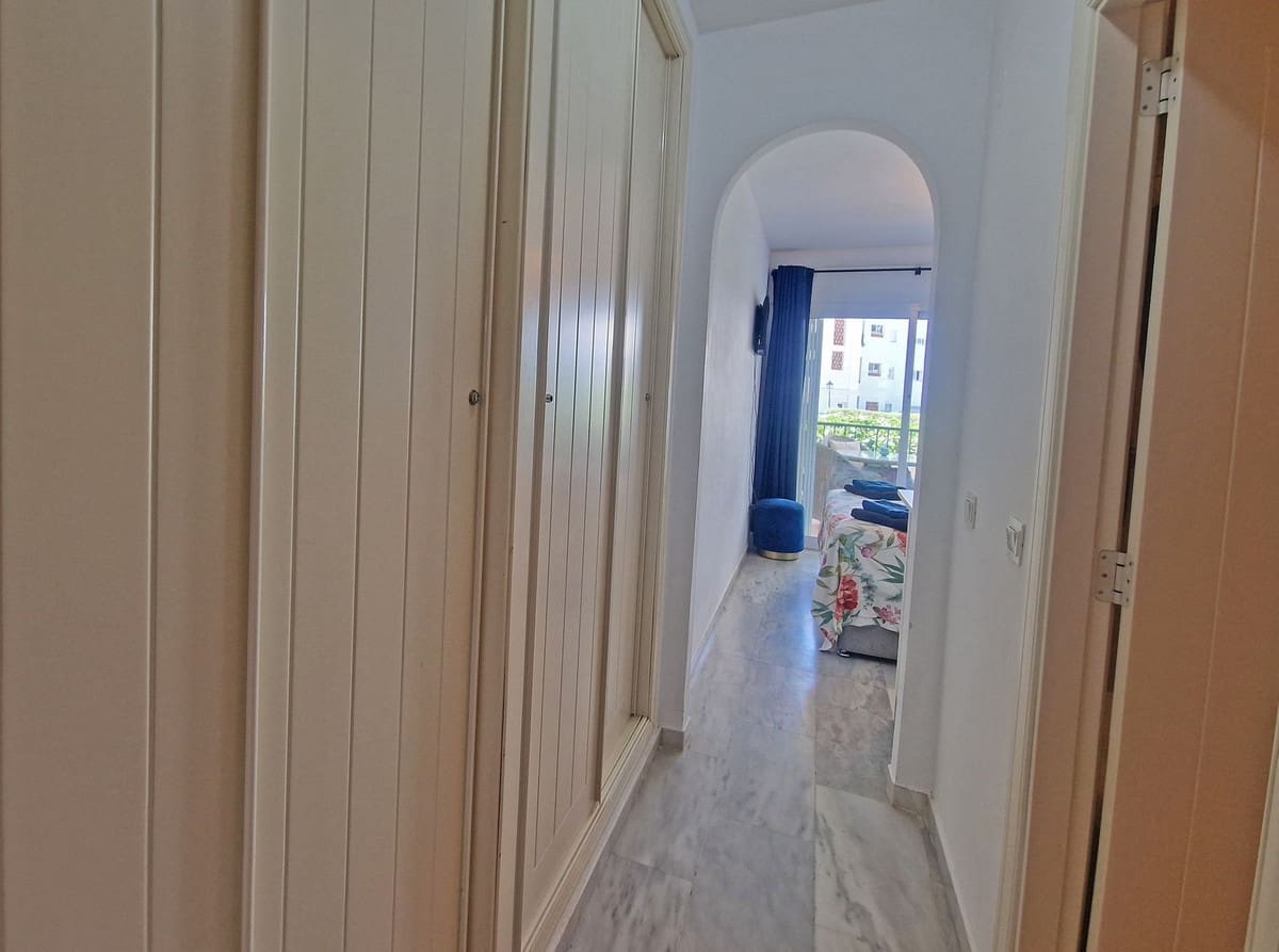 2 chambre Appartement à vendre à Calahonda avec garage - 330 000 € (Ref: 9363935)