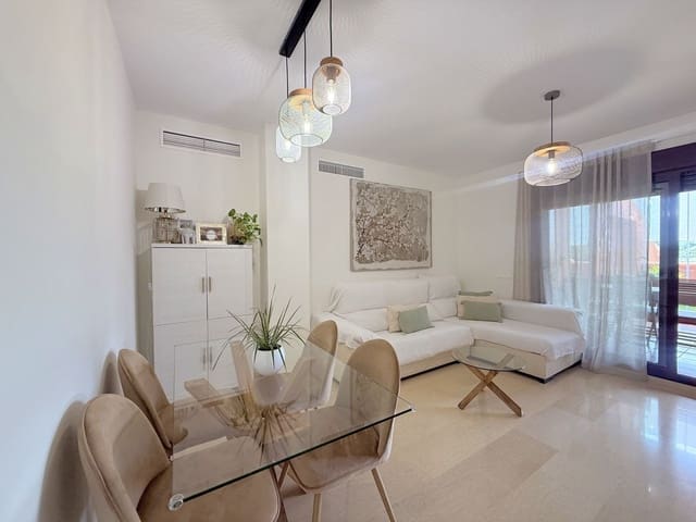 3 bedroom Apartment for sale in La Duquesa / Puerto de la Duquesa, Manilva - € 480,000 (Ref: 9363936)