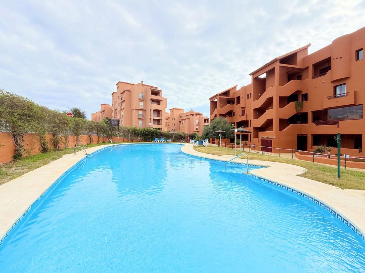 3 bedroom Apartment for sale in La Duquesa / Puerto de la Duquesa - € 480,000 (Ref: 9363936)