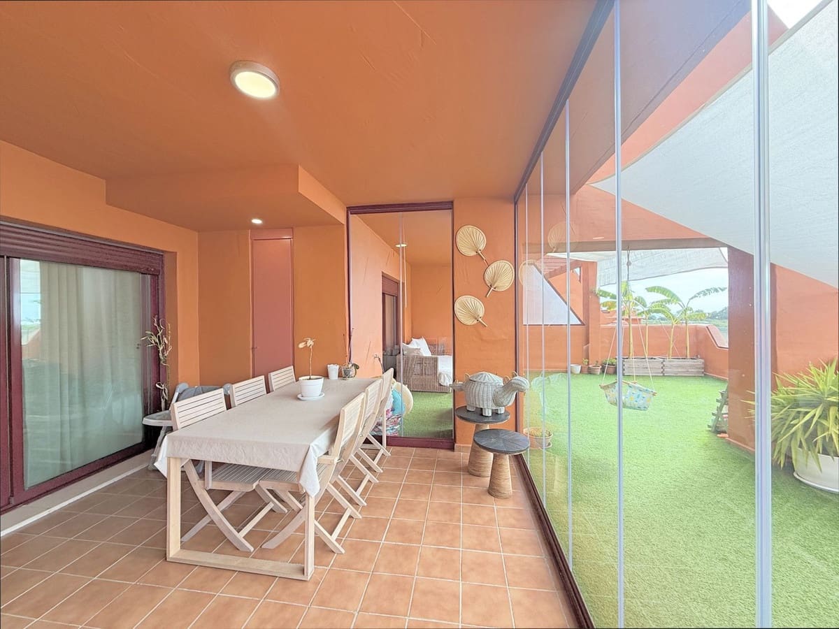 3 bedroom Apartment for sale in La Duquesa / Puerto de la Duquesa - € 480,000 (Ref: 9363936)