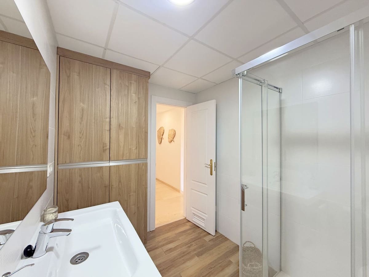 3 bedroom Apartment for sale in La Duquesa / Puerto de la Duquesa - € 480,000 (Ref: 9363936)