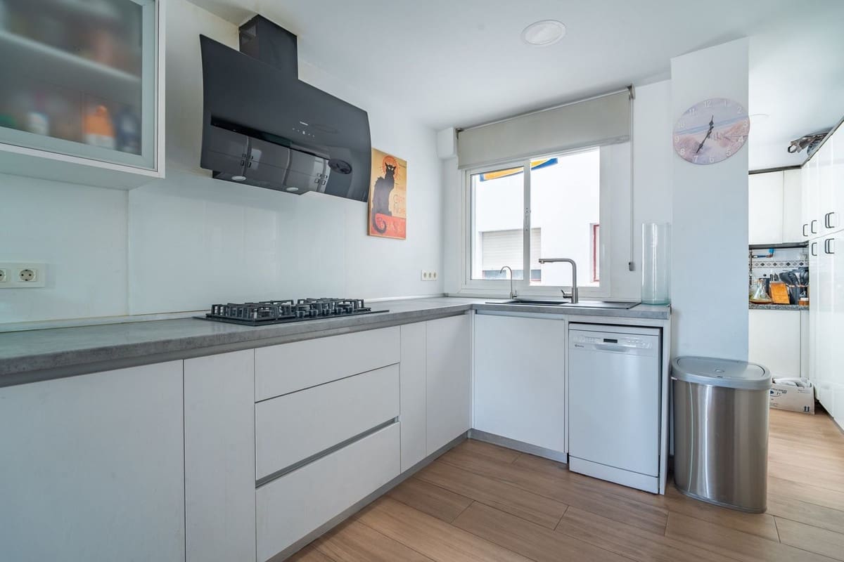 4 slaapkamer Appartement te koop in Malaga stad - € 850.000 (Ref: 9363938)