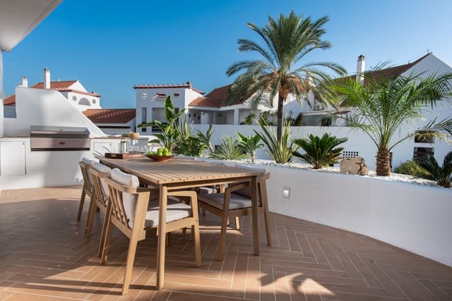3 soverom Leilighet til salgs i Puerto Banus, Marbella - € 895 000 (Ref: 9363940)