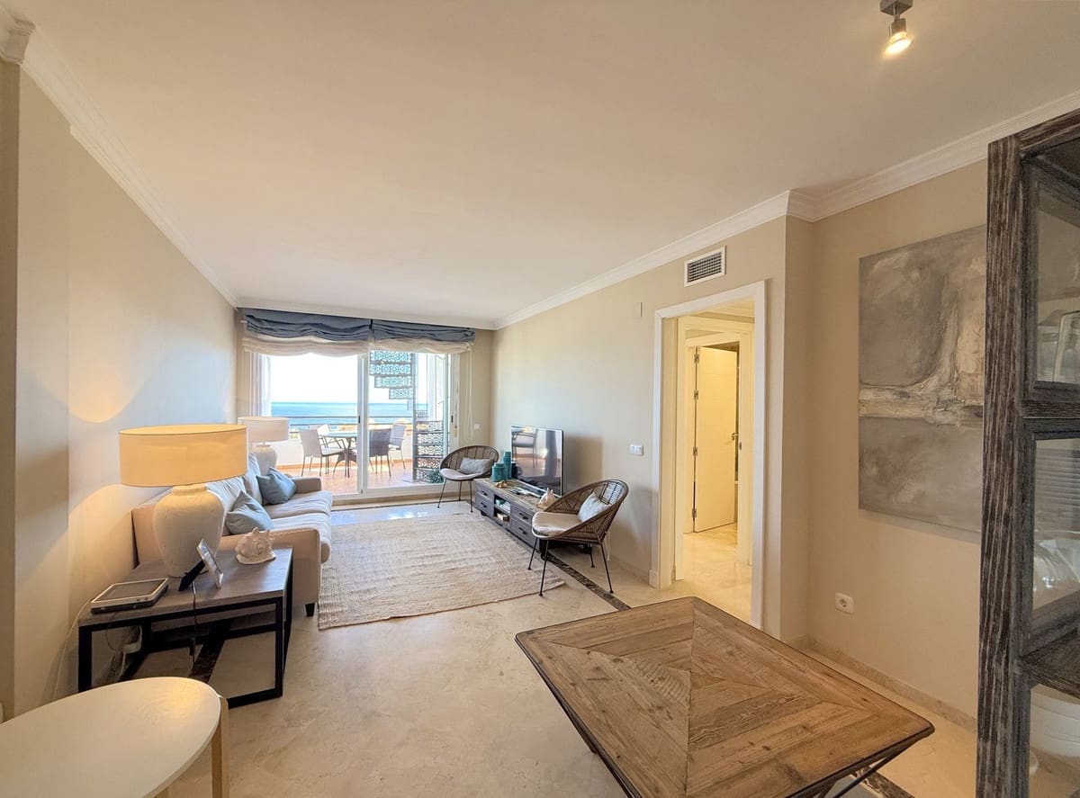 Ático de 2 habitaciones en La Duquesa / Puerto de la Duquesa en venta - 315.000 € (Ref: 9363941)