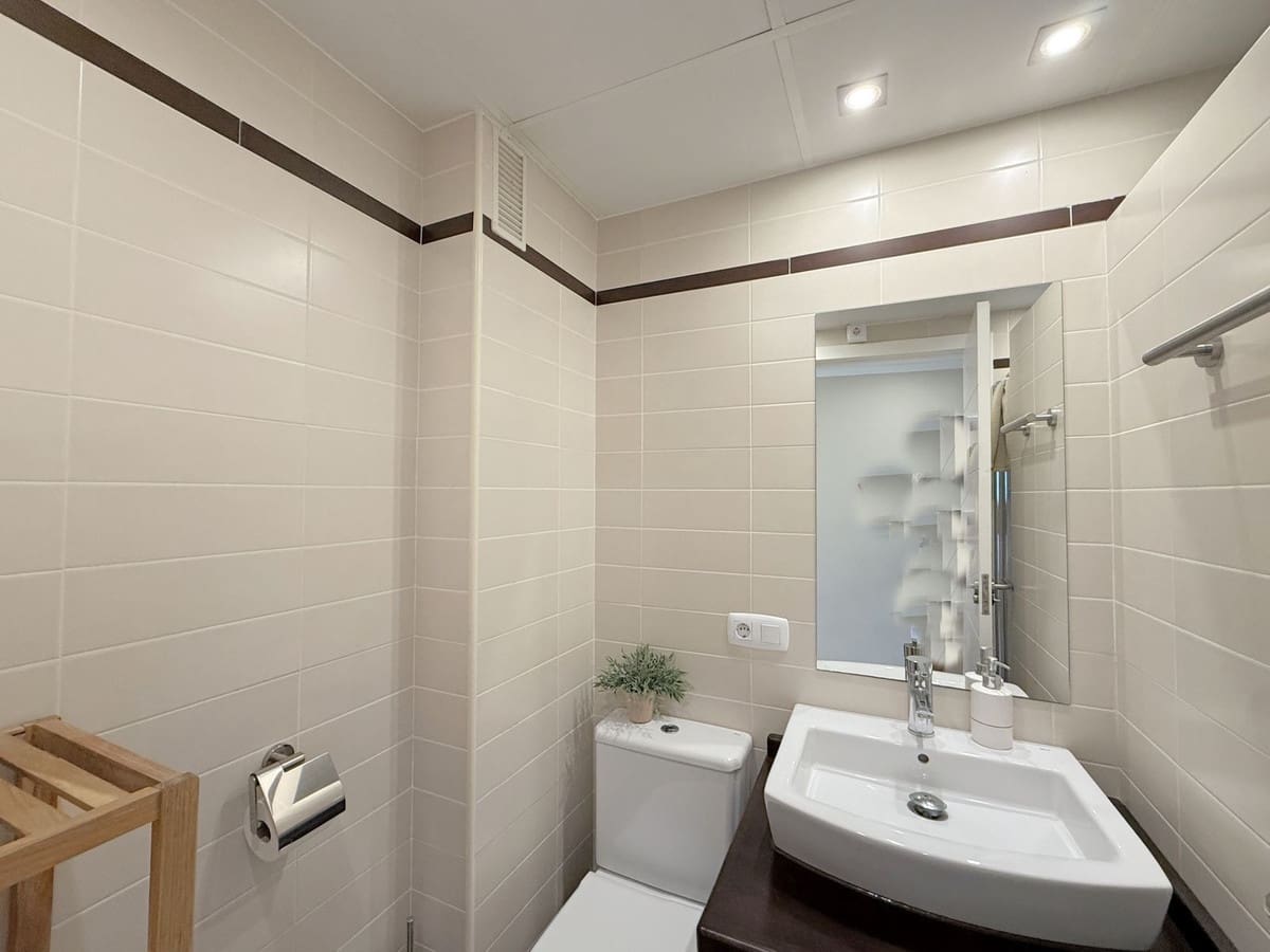 Ático de 2 habitaciones en La Duquesa / Puerto de la Duquesa en venta - 315.000 € (Ref: 9363941)