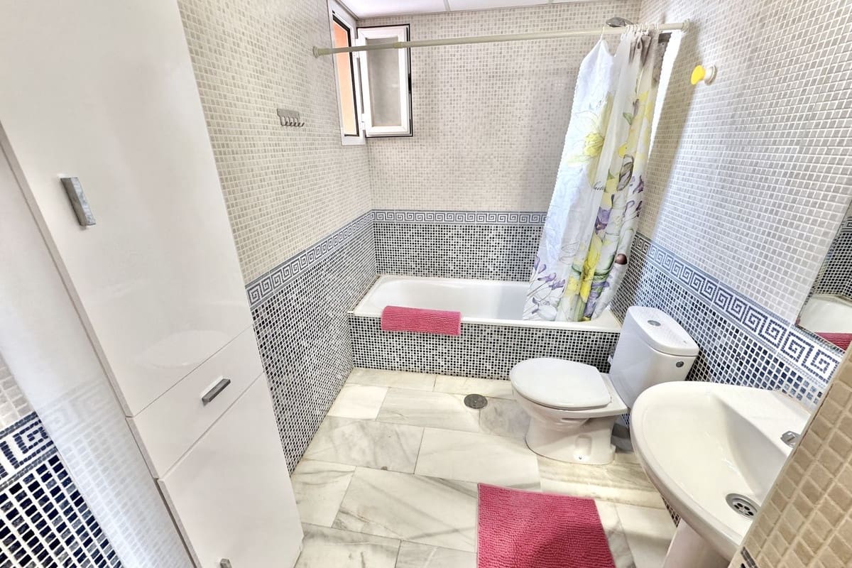 2 soverom Penthouse til salgs i Riviera del Sol med garasje - € 369 995 (Ref: 9363942)