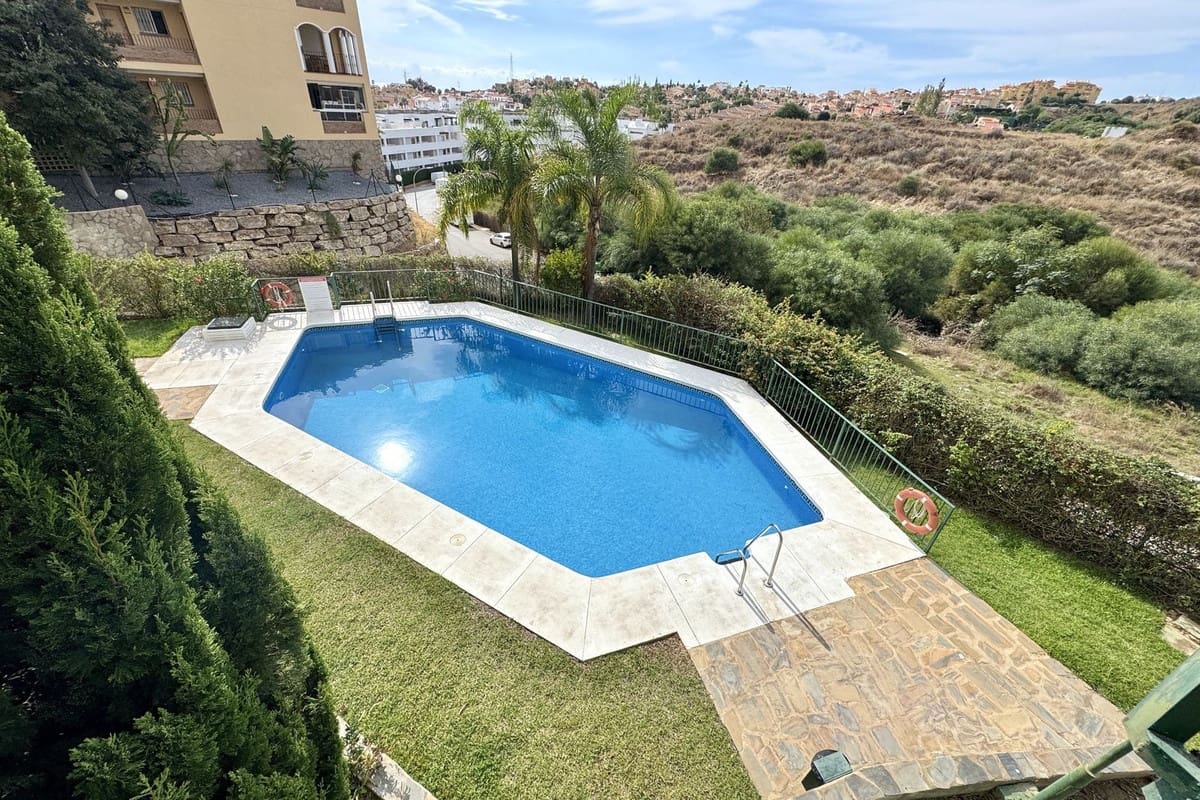 2 soverom Penthouse til salgs i Riviera del Sol med garasje - € 369 995 (Ref: 9363942)