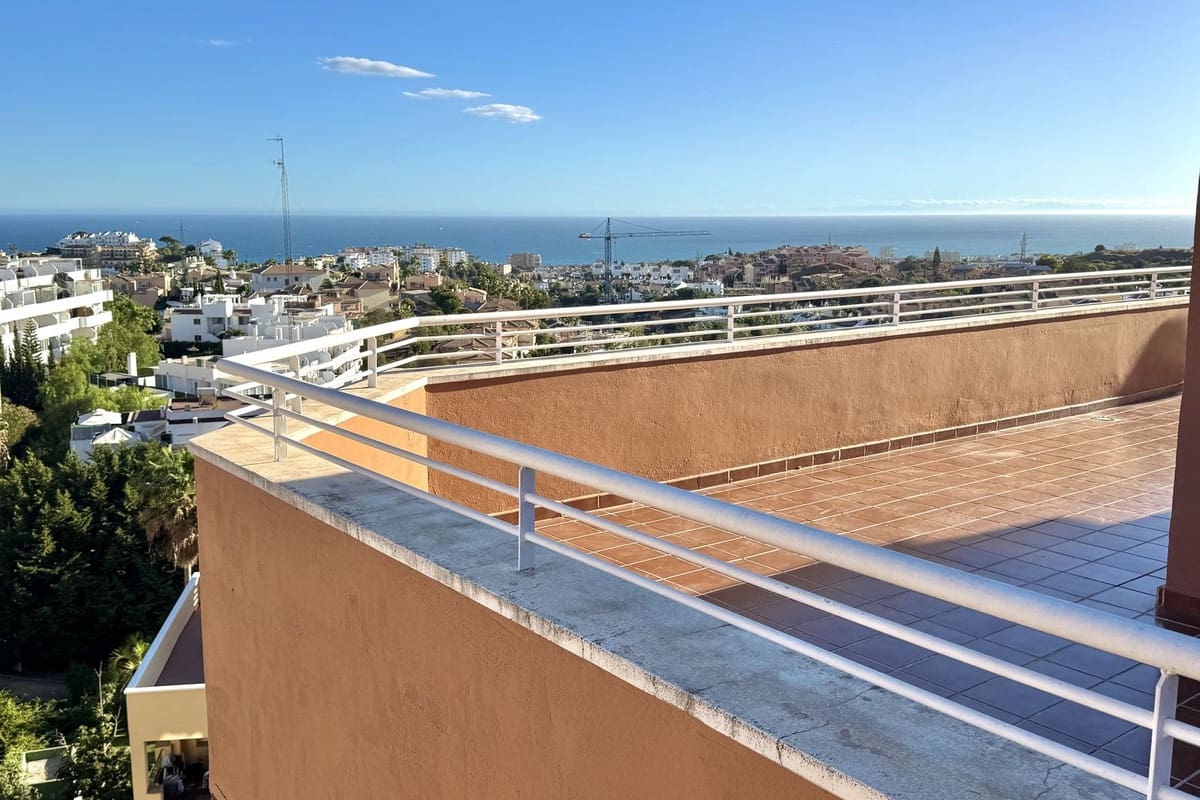 2 soveværelse Penthouse til salg i Riviera del Sol med garage - € 349.995 (Ref: 9363942)