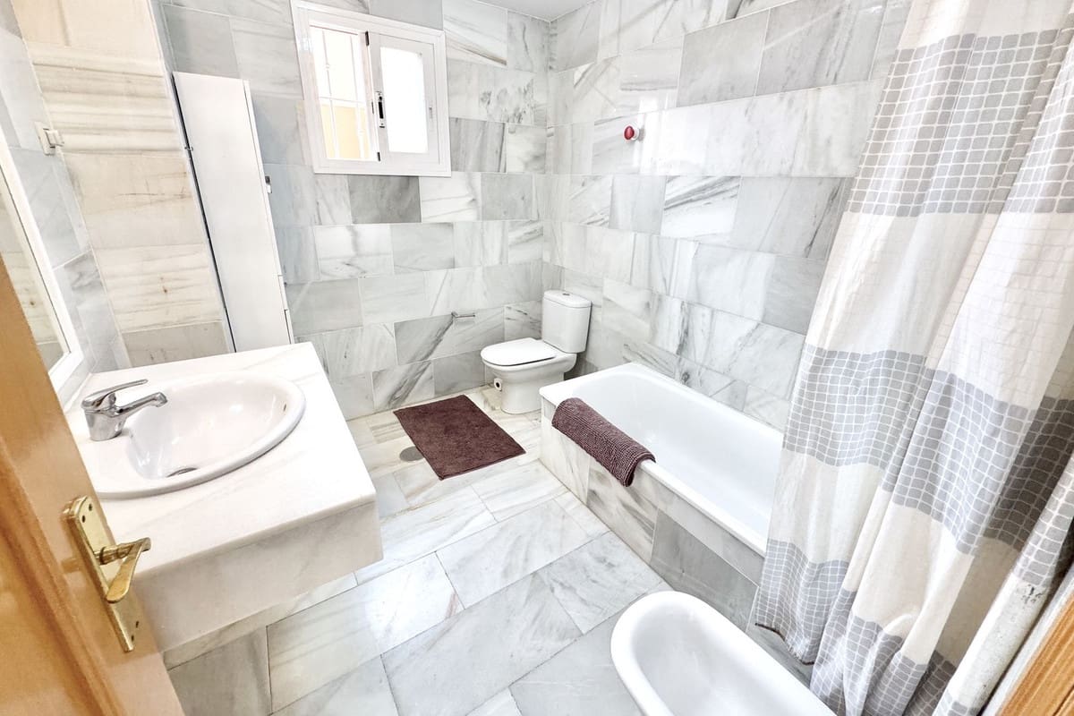 2 soveværelse Penthouse til salg i Riviera del Sol med garage - € 349.995 (Ref: 9363942)