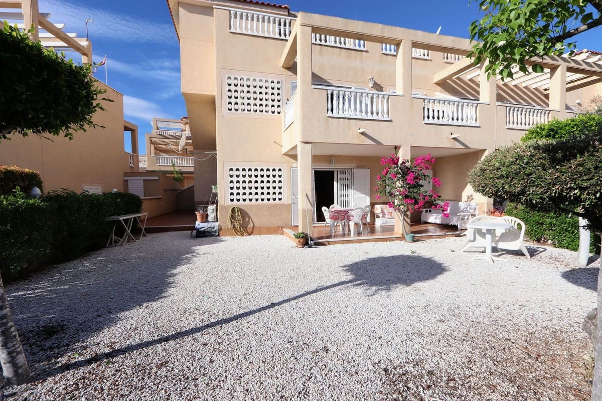 Apartamento de 3 habitaciones en Playa Flamenca en venta - 264.000 € (Ref: 9363948)