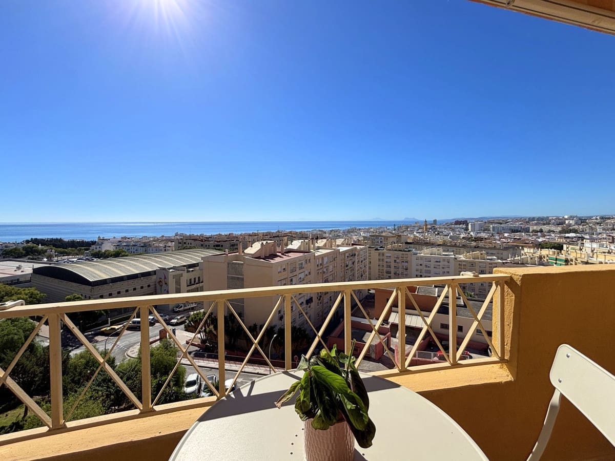 4 quarto Apartamento para venda em Estepona - 365 000 € (Ref: 9363949)