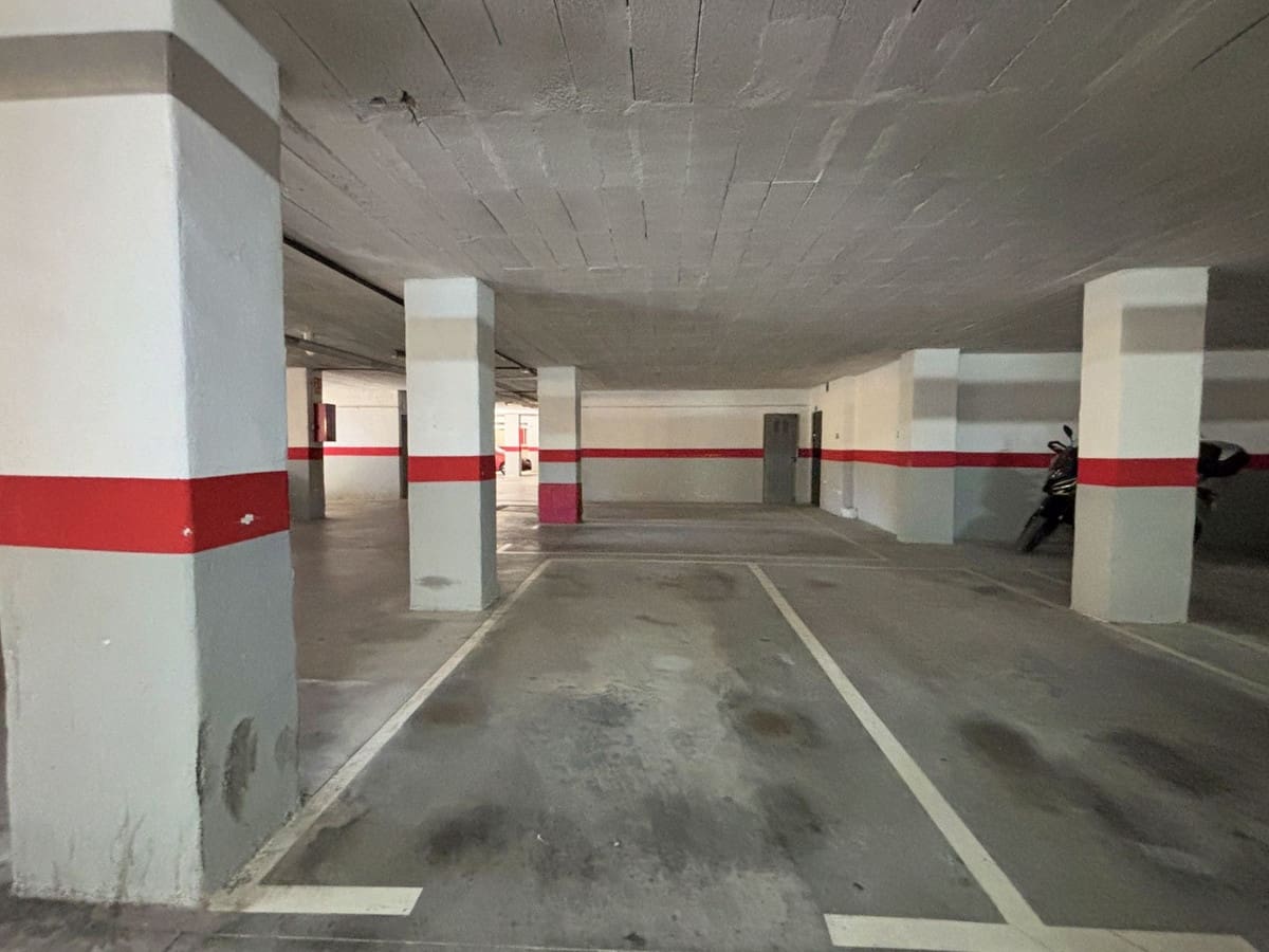 4 quarto Apartamento para venda em Estepona - 365 000 € (Ref: 9363949)