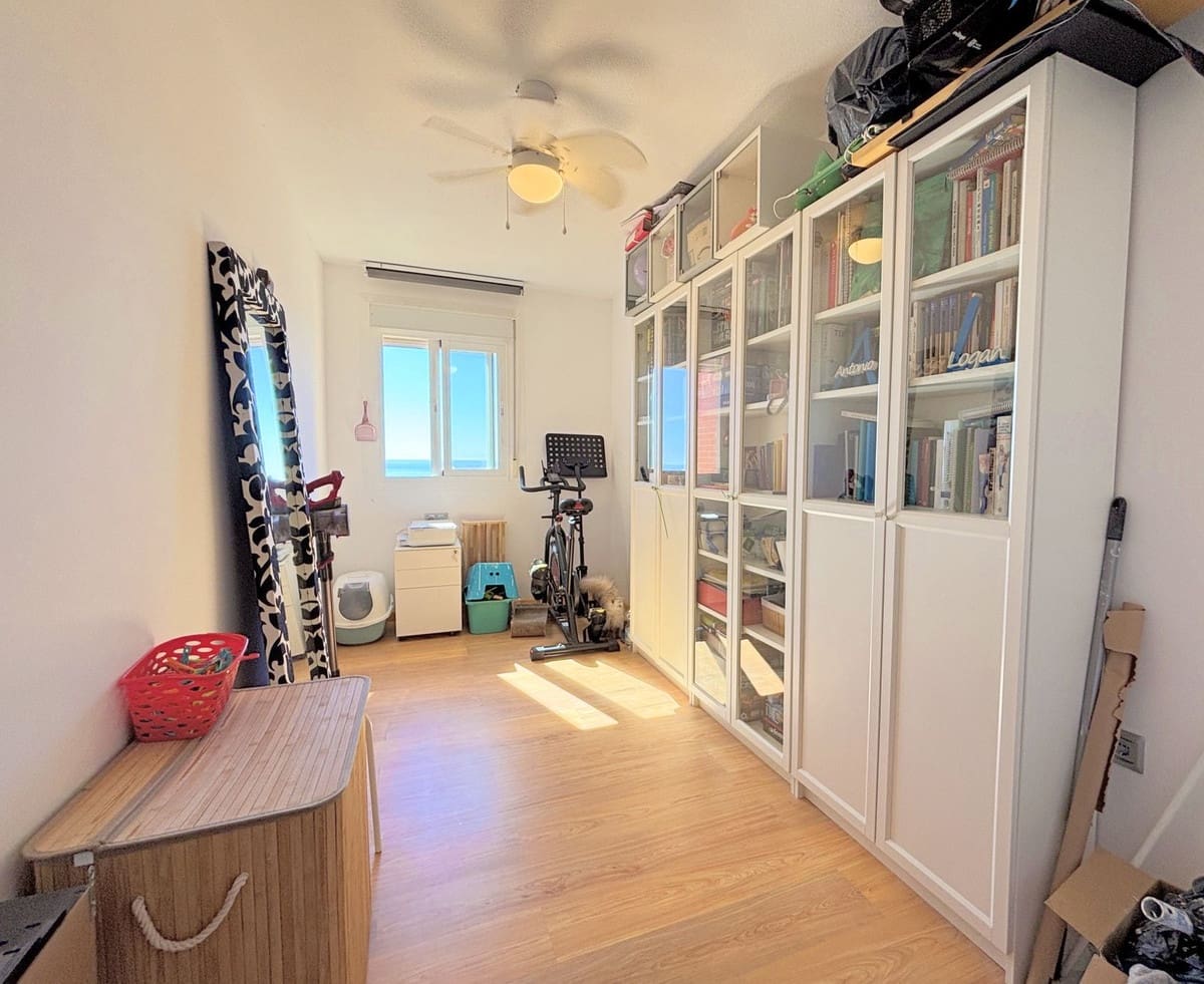 4 quarto Apartamento para venda em Estepona - 365 000 € (Ref: 9363949)