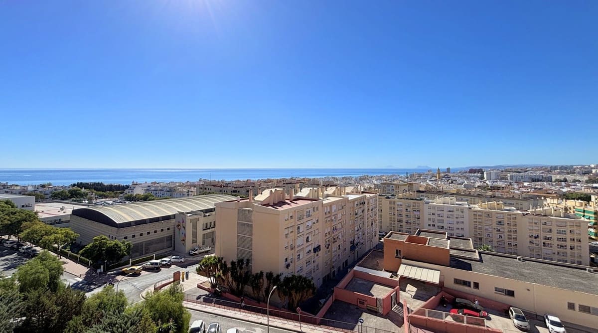 4 quarto Apartamento para venda em Estepona - 365 000 € (Ref: 9363949)