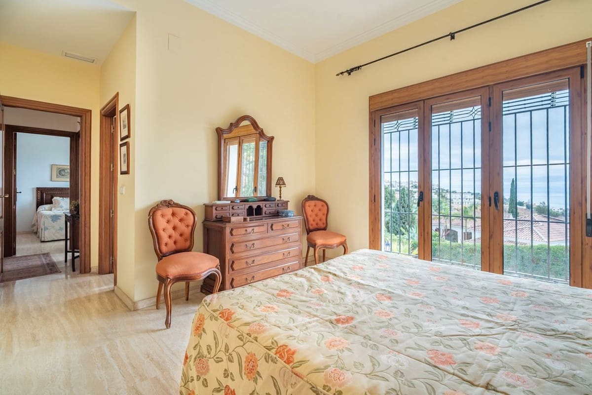 5 sovrum Villa till salu i Malaga stad - 1 450 000 € (Ref: 9363955)