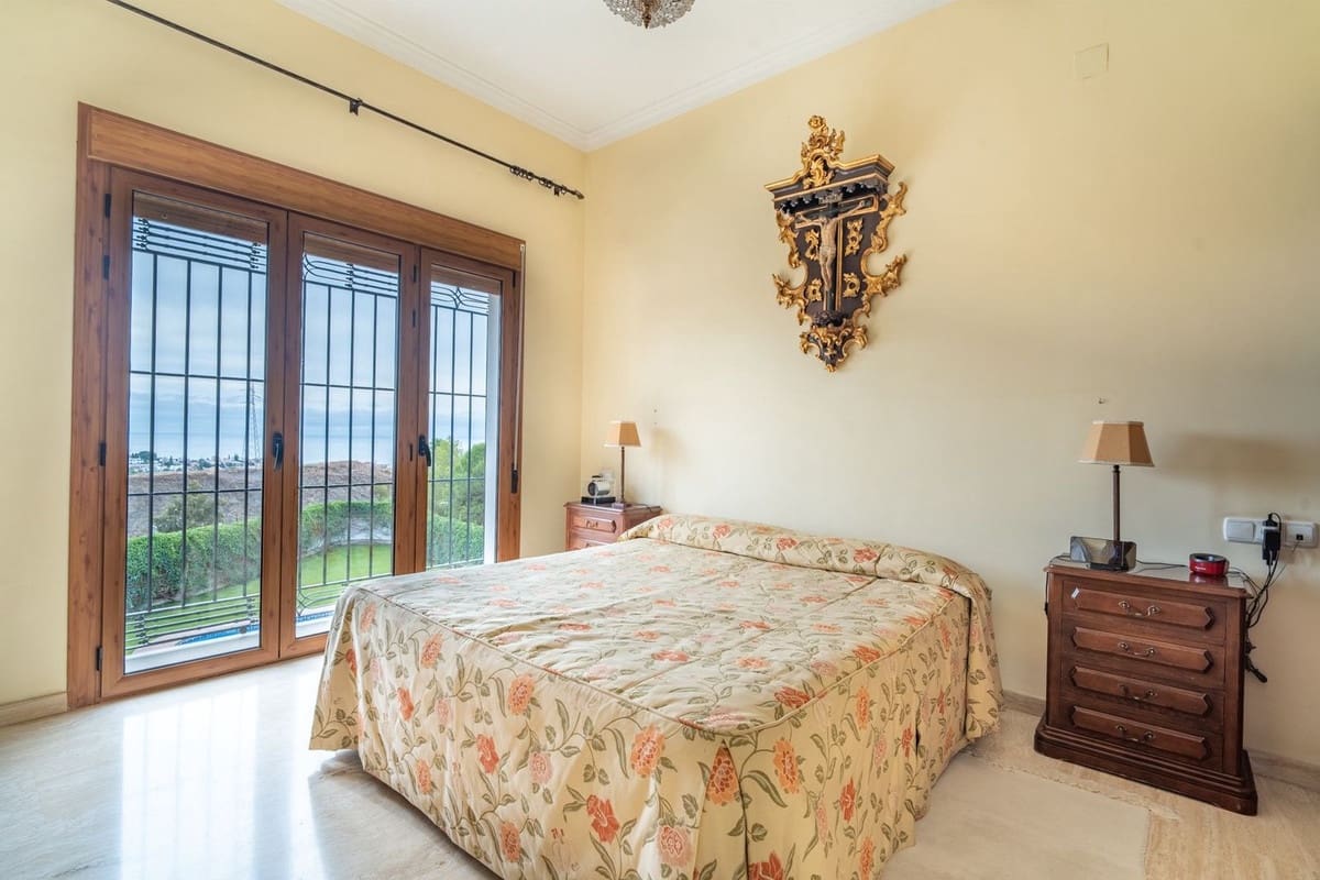 5 sovrum Villa till salu i Malaga stad - 1 450 000 € (Ref: 9363955)