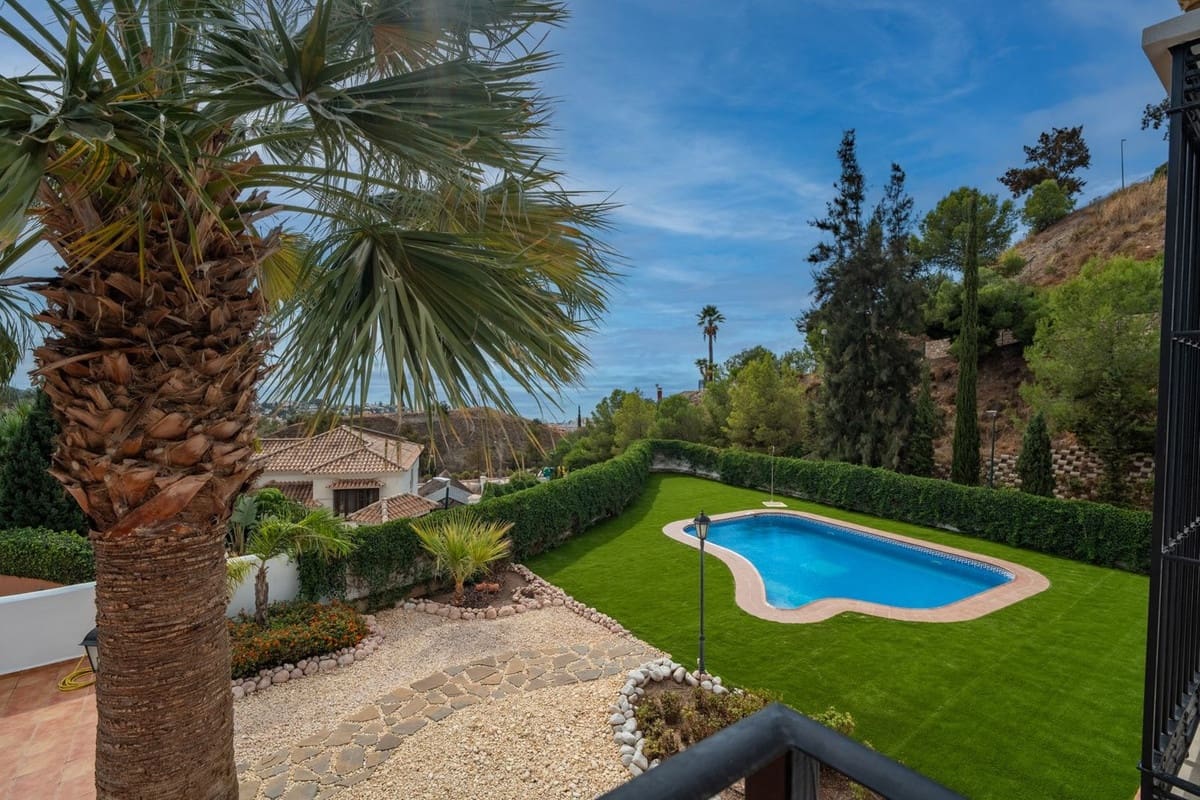 5 Zimmer Villa zu verkaufen in Malaga Stadt - 1.450.000 € (Ref: 9363955)