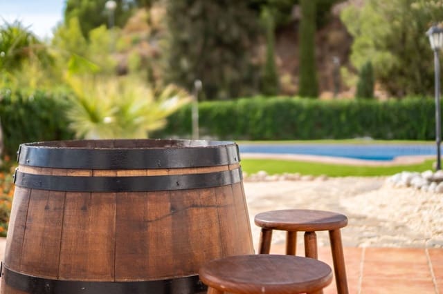 5 soveværelse Villa til salg i Pinares de San Antón, Málaga by - € 1.450.000 (Ref: 9363955)