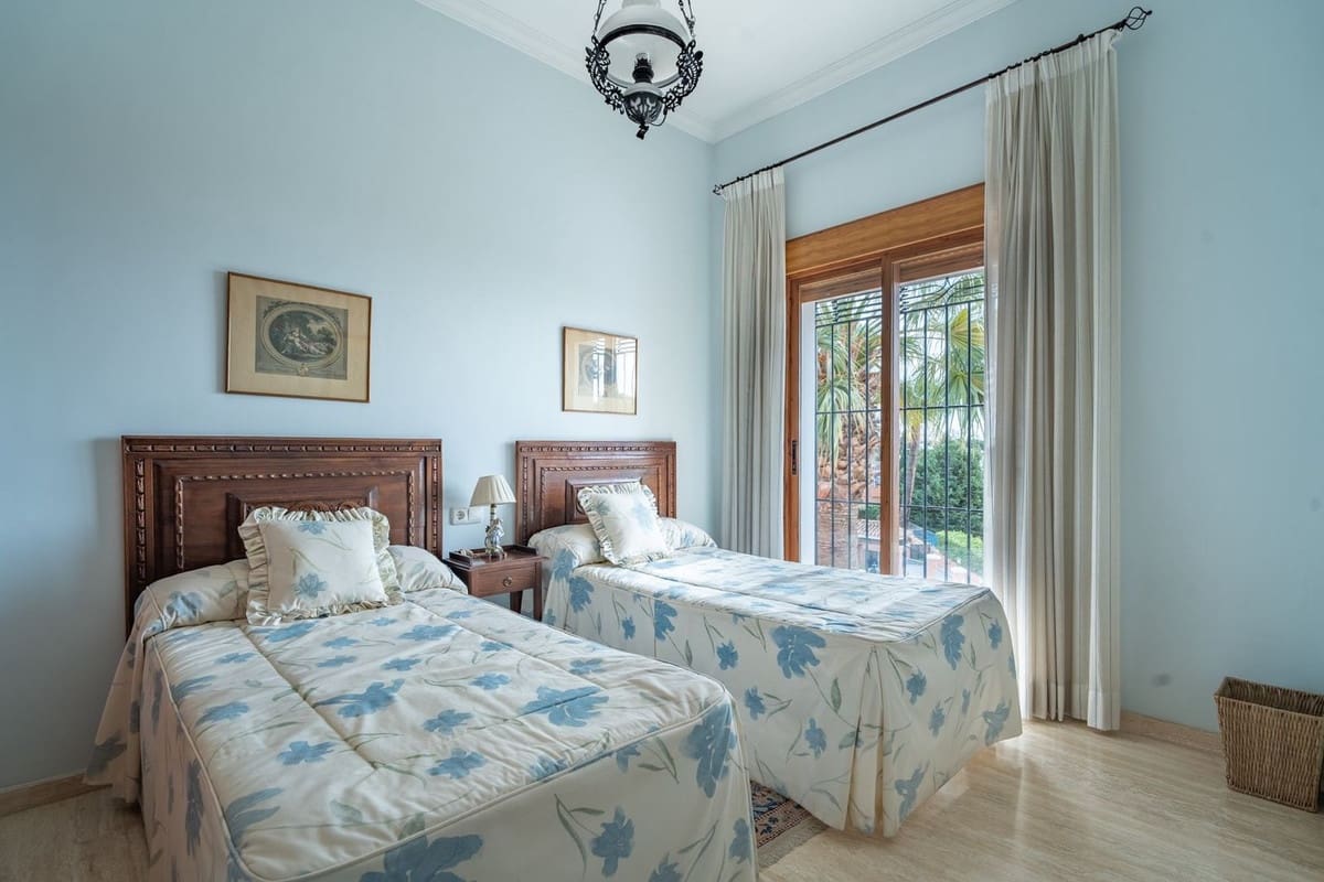 5 Zimmer Villa zu verkaufen in Malaga Stadt - 1.450.000 € (Ref: 9363955)
