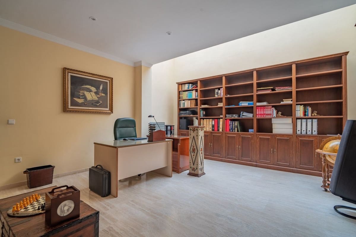 5 Zimmer Villa zu verkaufen in Malaga Stadt - 1.450.000 € (Ref: 9363955)