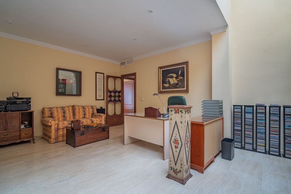 5 Zimmer Villa zu verkaufen in Malaga Stadt - 1.450.000 € (Ref: 9363955)
