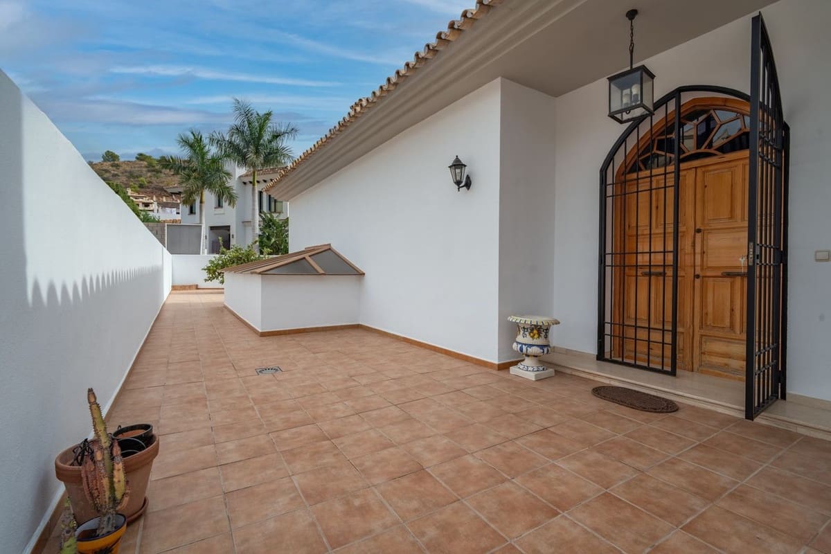 5 Zimmer Villa zu verkaufen in Malaga Stadt - 1.450.000 € (Ref: 9363955)