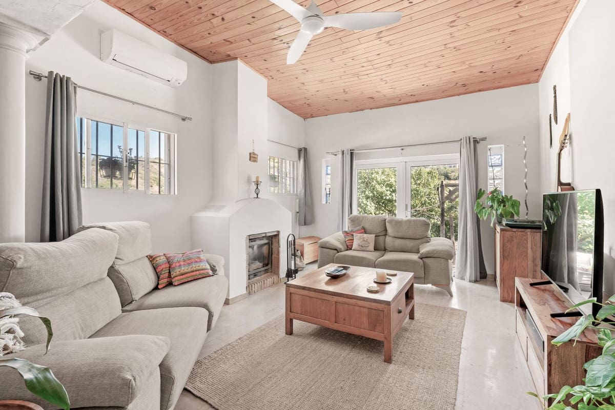 3 chambre Finca/Maison de Campagne à vendre à Estepona - 550 000 € (Ref: 9363957)