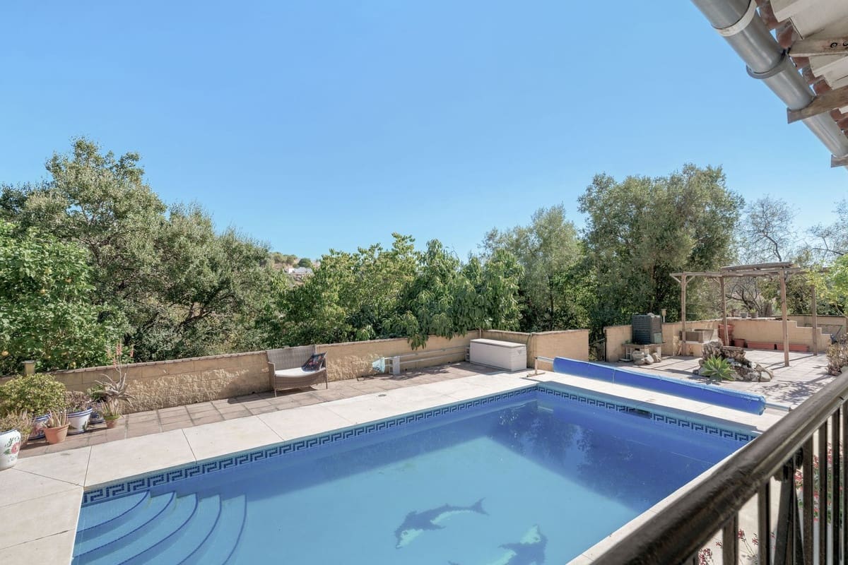 3 chambre Finca/Maison de Campagne à vendre à Estepona - 550 000 € (Ref: 9363957)