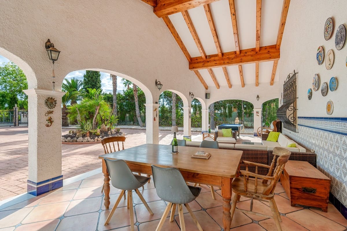 6 bedroom Villa for sale in Elche / Elx - € 560,000 (Ref: 9363965)