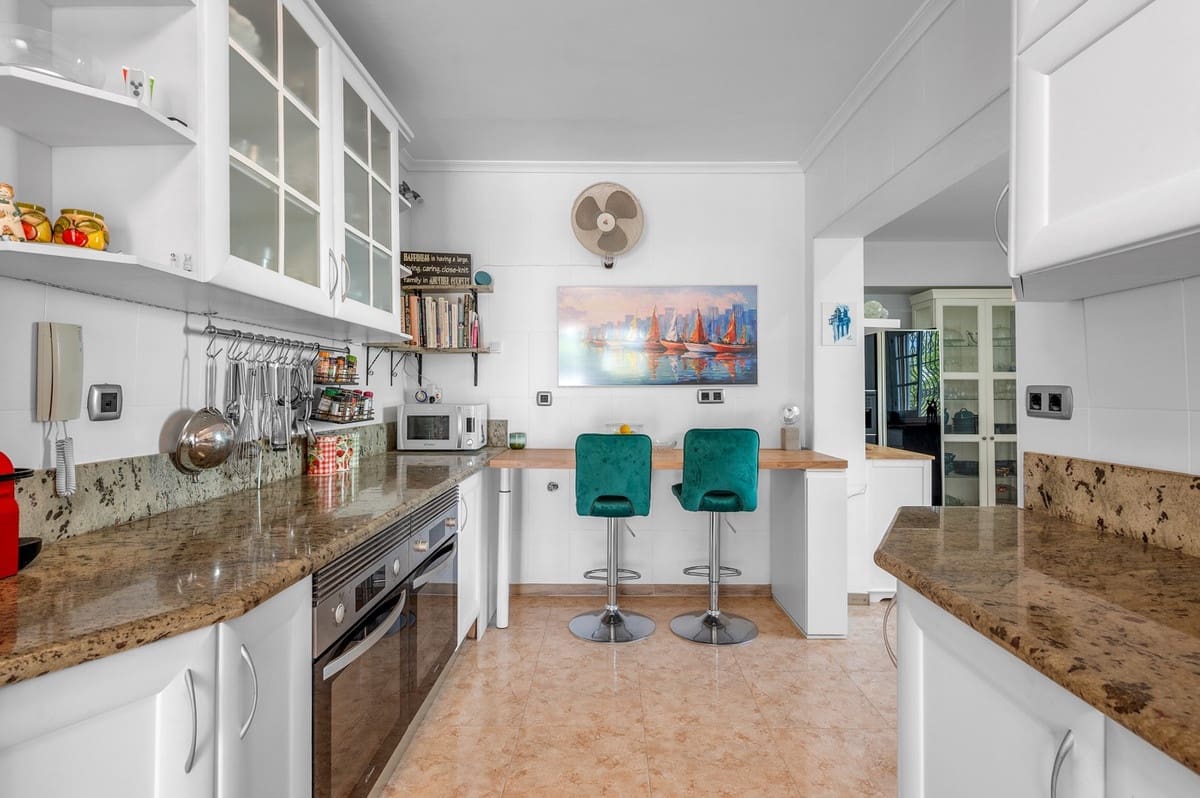 6 bedroom Villa for sale in Elche / Elx - € 560,000 (Ref: 9363965)