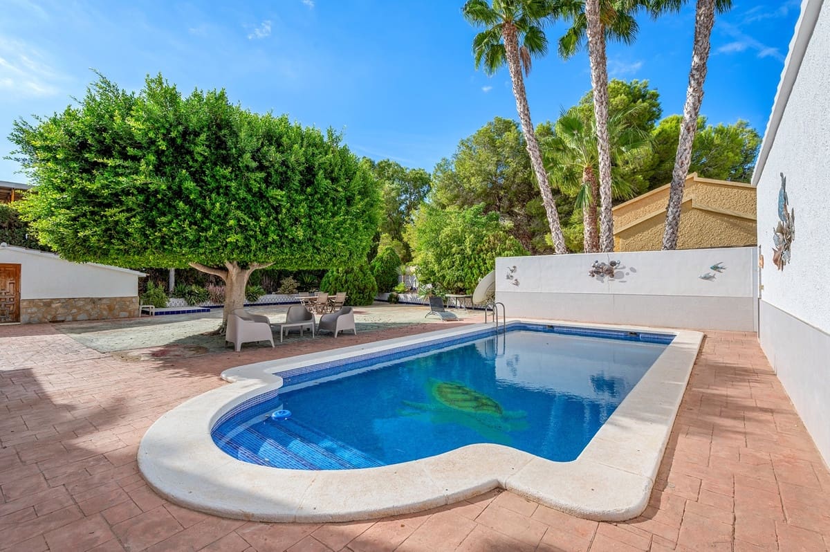 6 bedroom Villa for sale in Elche / Elx - € 560,000 (Ref: 9363965)