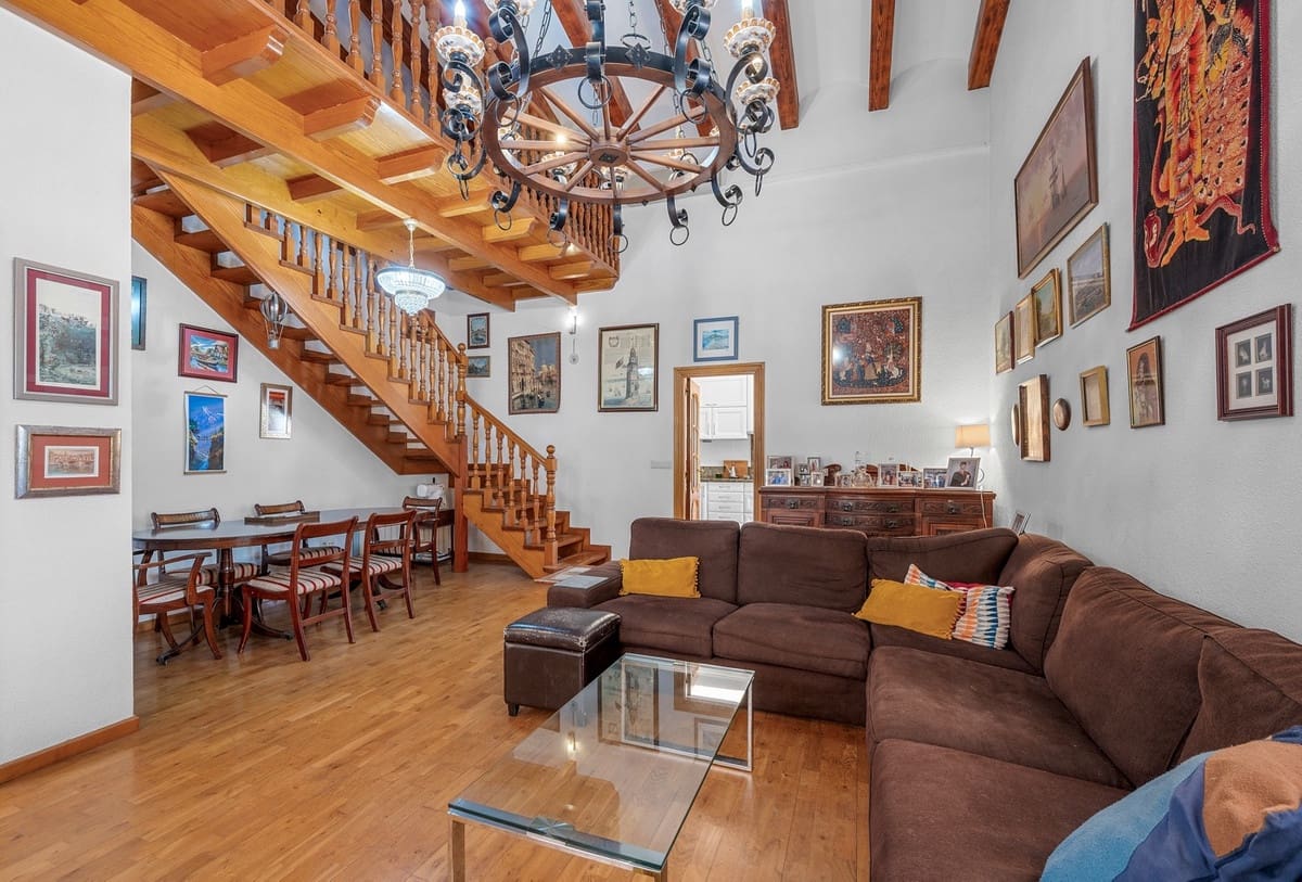 6 bedroom Villa for sale in Elche / Elx - € 560,000 (Ref: 9363965)